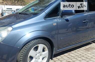 Мінівен Opel Zafira 2008 в Яремчі