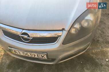 Минивэн Opel Zafira 2007 в 