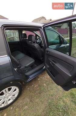 Мінівен Opel Zafira 2010 в 