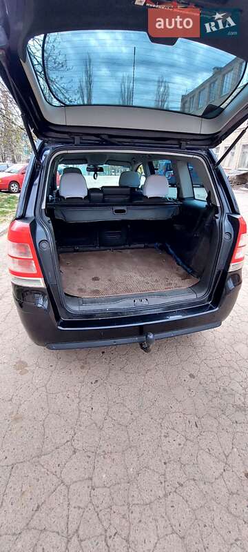 Мінівен Opel Zafira 2011 в Кривому Розі