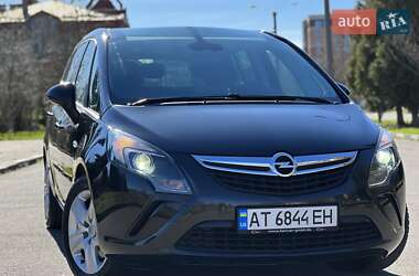 Минивэн Opel Zafira 2014 в 
