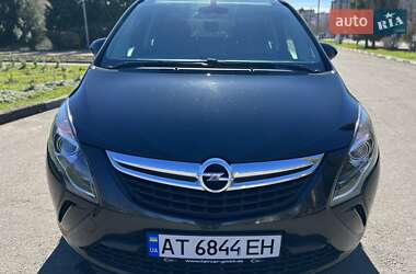 Минивэн Opel Zafira 2014 в 