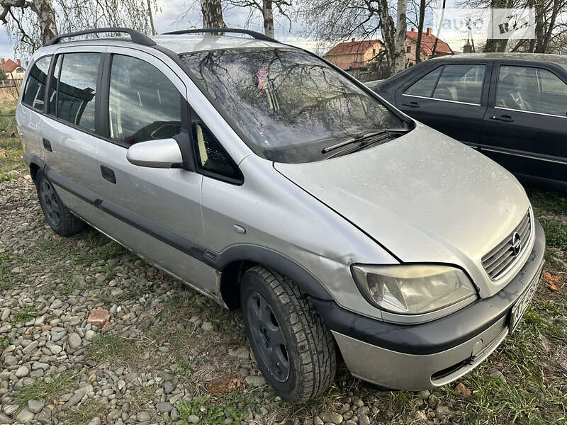 Мінівен Opel Zafira 2000 в Івано-Франківську