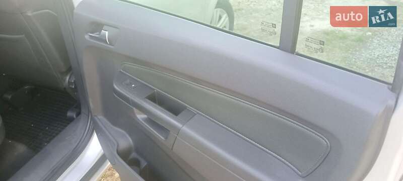Минивэн Opel Zafira 2008 в Гостомеле фото 26 Минивэн Opel Zafira 2008 в Гостомеле
