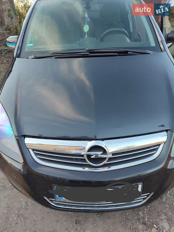 Opel Zafira 2008