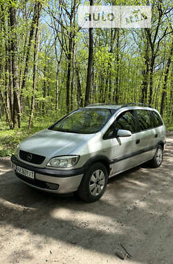 Минивэн Opel Zafira 2002 в Харькове
