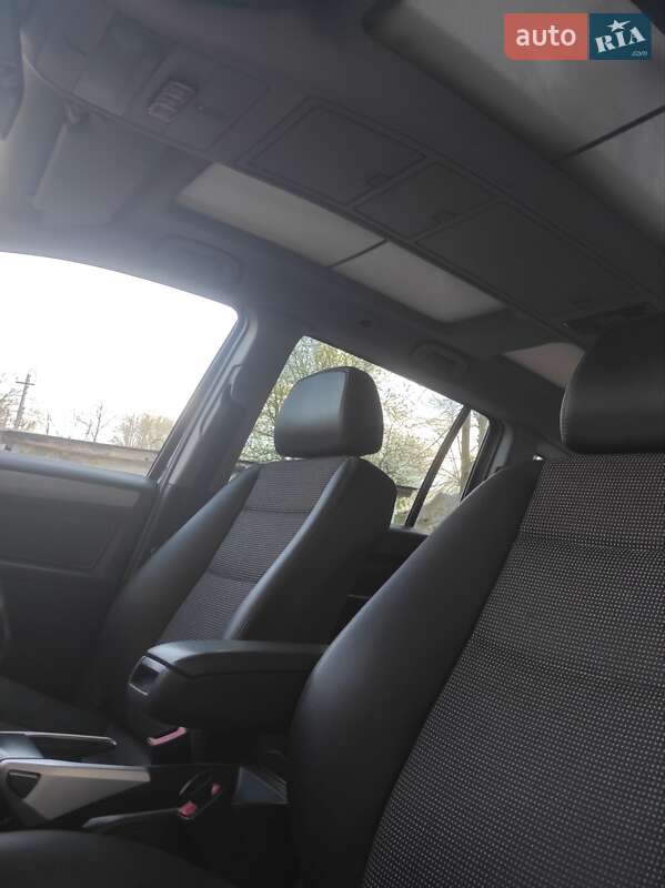 Мінівен Opel Zafira 2007 в Дніпрі