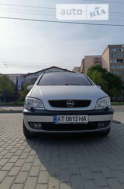 Минивэн Opel Zafira 2002 в Ивано-Франковске