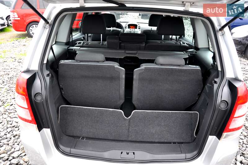 Минивэн Opel Zafira 2009 в Львове