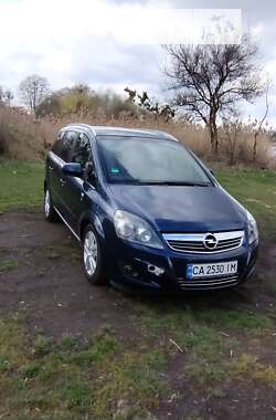 Минивэн Opel Zafira 2010 в Смеле