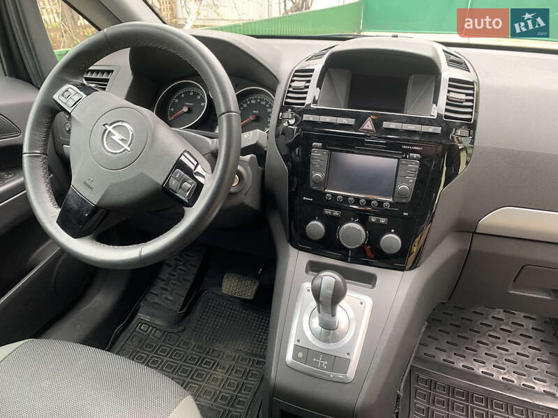 Мінівен Opel Zafira 2013 в Вінниці