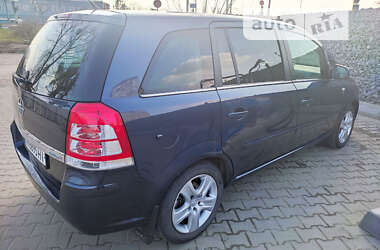 Минивэн Opel Zafira 2010 в Житомире