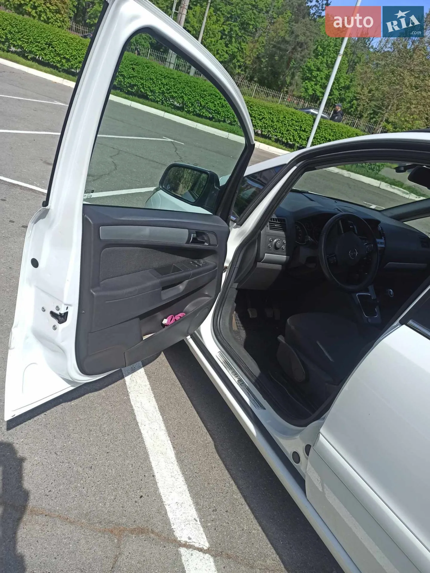 2010 Opel Zafira - мініатюра 8