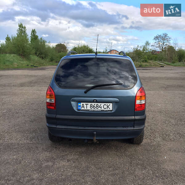 Минивэн Opel Zafira 2001 в Ивано-Франковске
