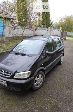 Минивэн Opel Zafira 2003 в Дунаевцах