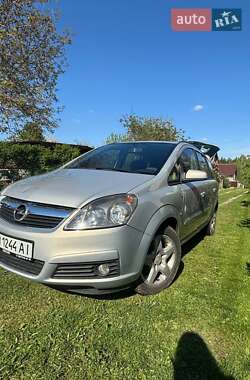 Мінівен Opel Zafira 2008 в Києві