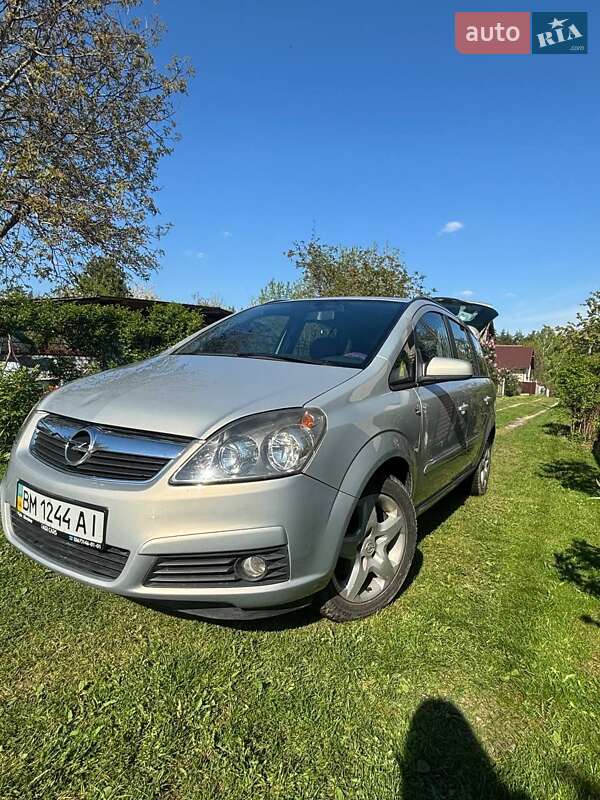 Мінівен Opel Zafira 2008 в Києві