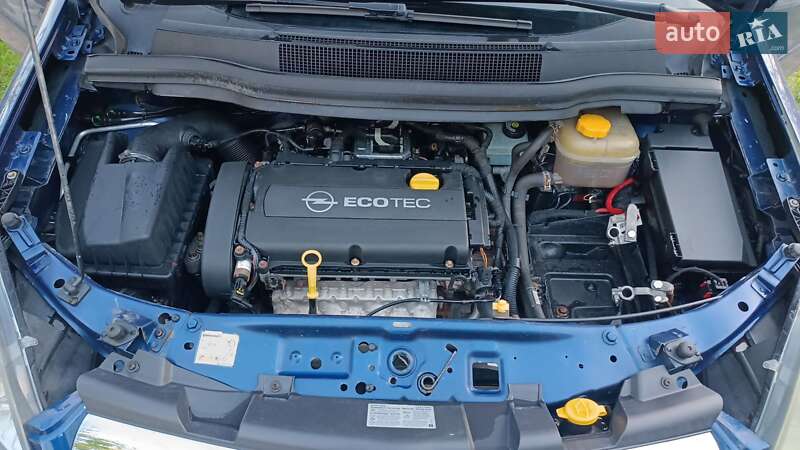 Минивэн Opel Zafira 2009 в Виннице
