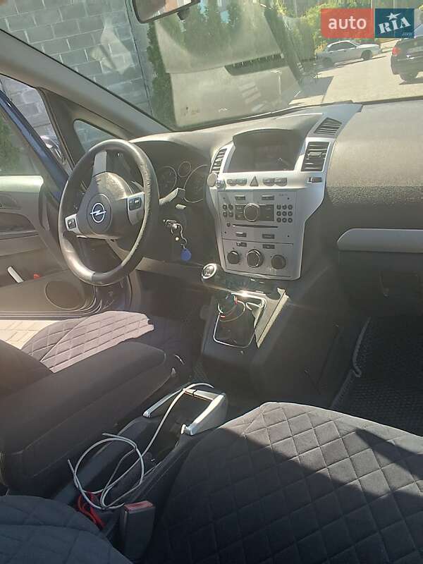 Мінівен Opel Zafira 2009 в Кропивницькому фото 3 Мінівен Opel Zafira 2009 в Кропивницькому