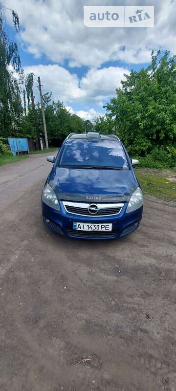 Минивэн Opel Zafira 2005 в Покровске
