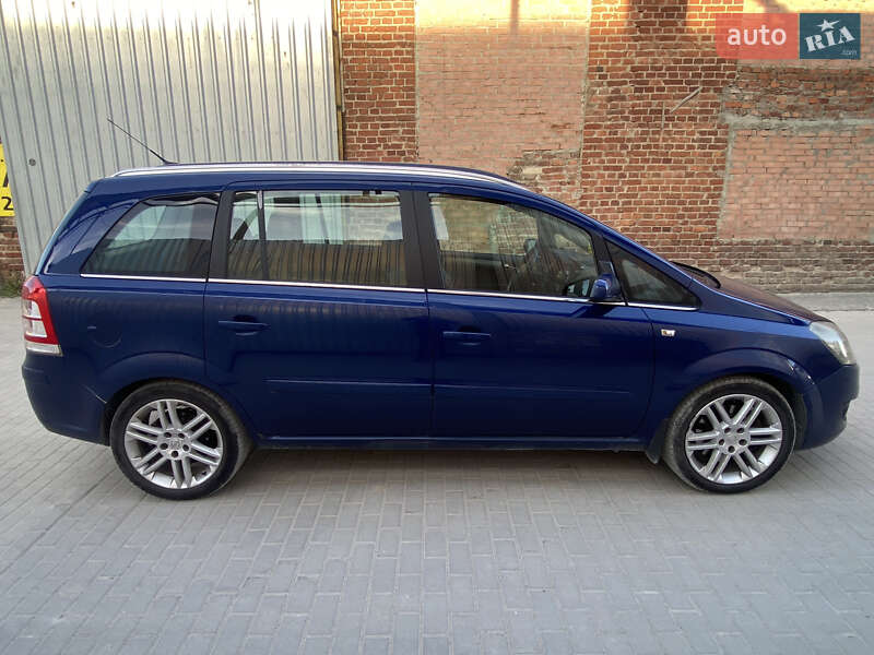 Мінівен Opel Zafira 2008 в Львові