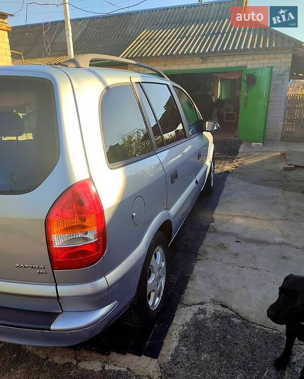 Мінівен Opel Zafira 2002 в Павлограді