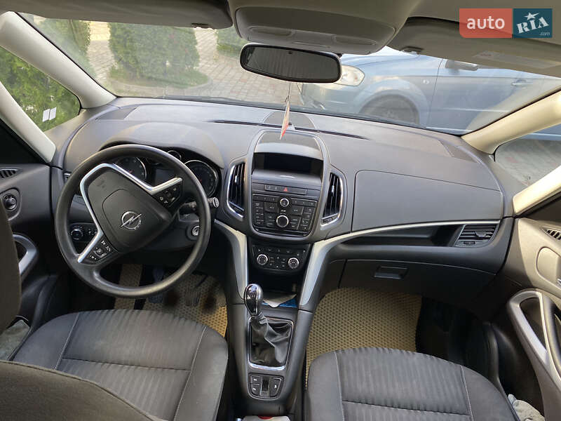 Мінівен Opel Zafira 2012 в Івано-Франківську