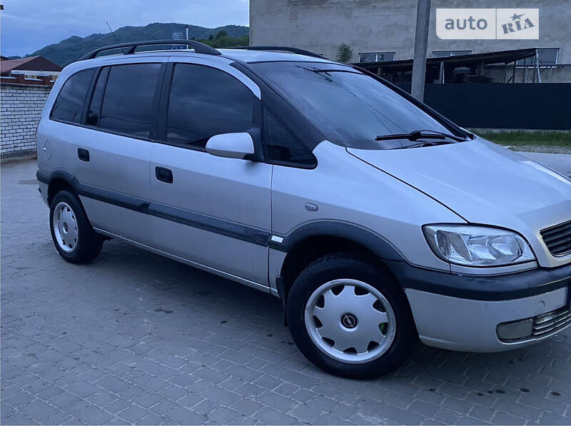 Минивэн Opel Zafira 1999 в Рожнятове