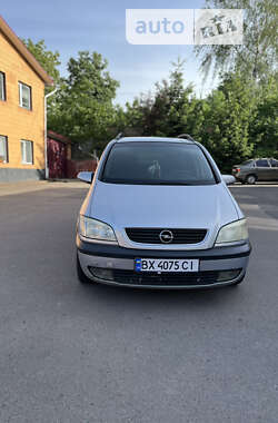 Минивэн Opel Zafira 2001 в Ровно