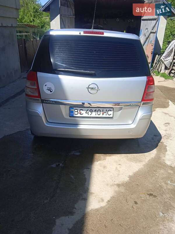 Мінівен Opel Zafira 2011 в Самборі