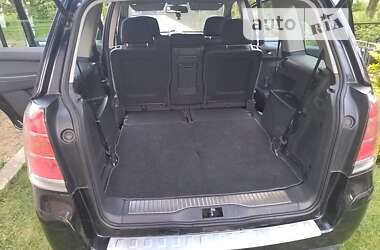 Минивэн Opel Zafira 2006 в Косове