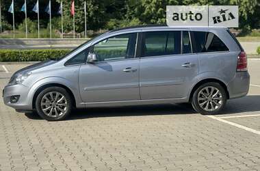 Минивэн Opel Zafira 2011 в Виннице