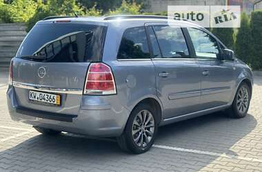 Минивэн Opel Zafira 2011 в Виннице