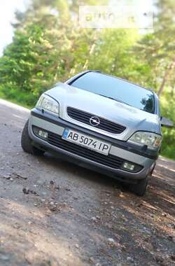 Минивэн Opel Zafira 2001 в Ямполе