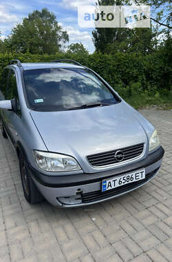 Минивэн Opel Zafira 2000 в Черновцах