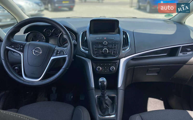 Микровэн Opel Zafira 2015 в Луцке