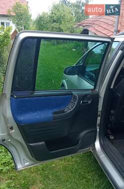 Минивэн Opel Zafira 2000 в Дрогобыче