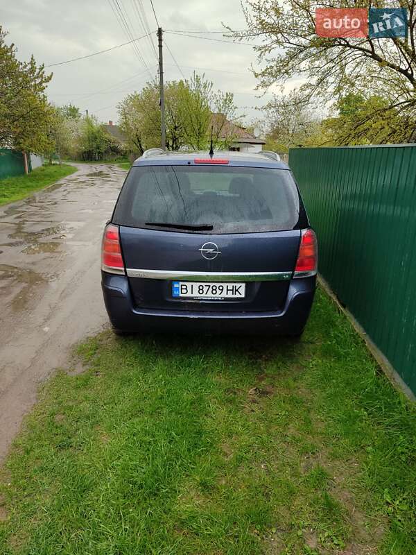 Минивэн Opel Zafira 2006 в Лубнах