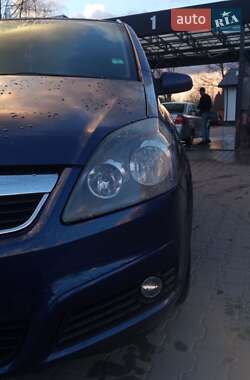 Мінівен Opel Zafira 2007 в Івано-Франківську