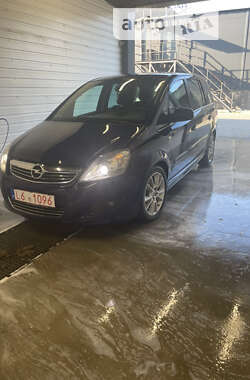 Мінівен Opel Zafira 2011 в Тернополі