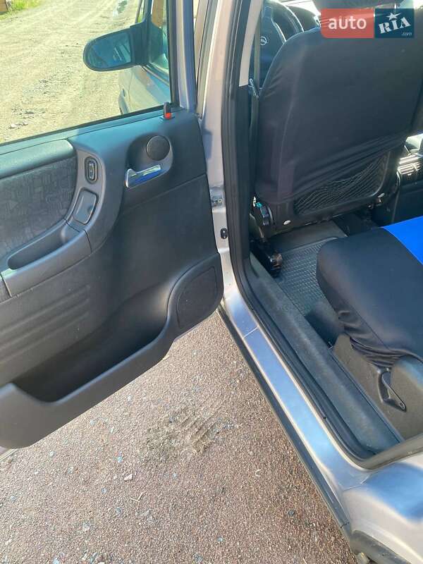 Минивэн Opel Zafira 2001 в Житомире