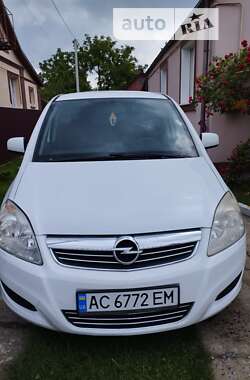 Минивэн Opel Zafira 2010 в Луцке