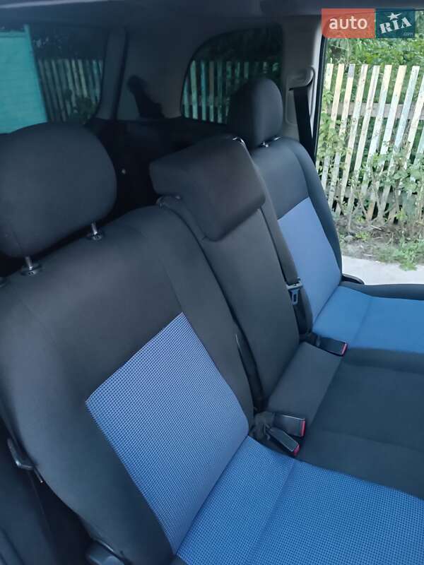 Минивэн Opel Zafira 2004 в Белой Церкви