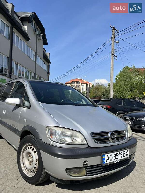 Opel Zafira 2003