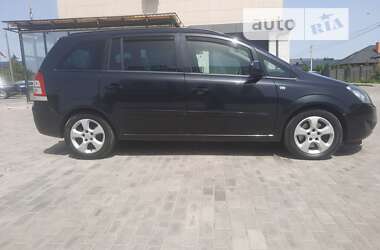 Минивэн Opel Zafira 2013 в Ровно