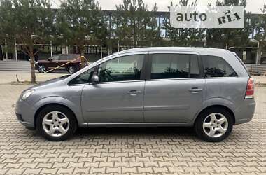 Мінівен Opel Zafira 2007 в Гощі