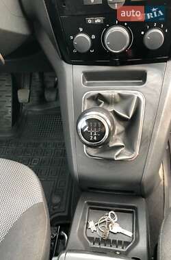 Мінівен Opel Zafira 2010 в 