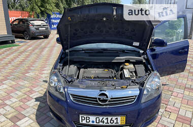 Минивэн Opel Zafira 2012 в Житомире