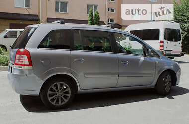 Мінівен Opel Zafira 2010 в Тернополі