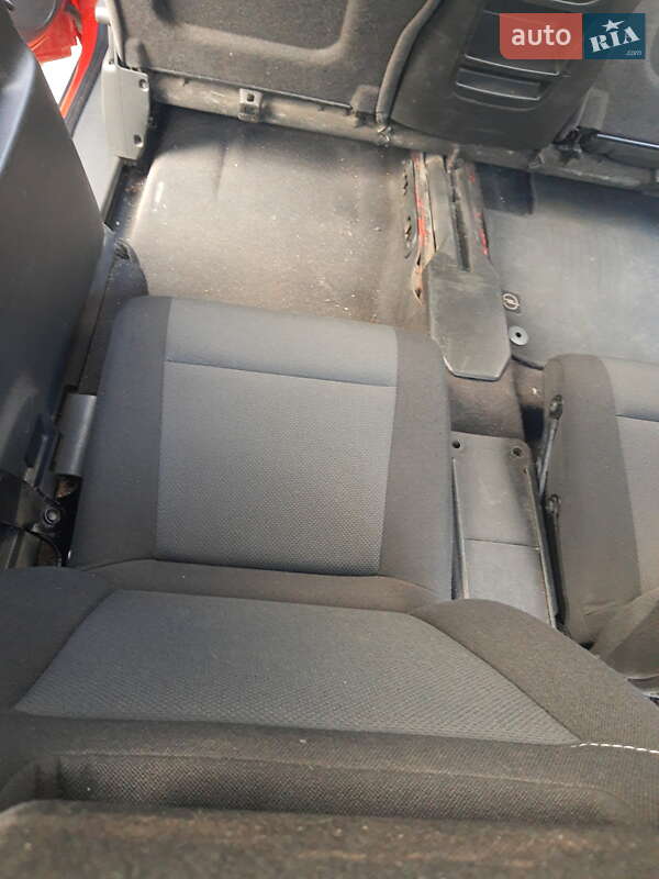 Минивэн Opel Zafira 2011 в Тернополе